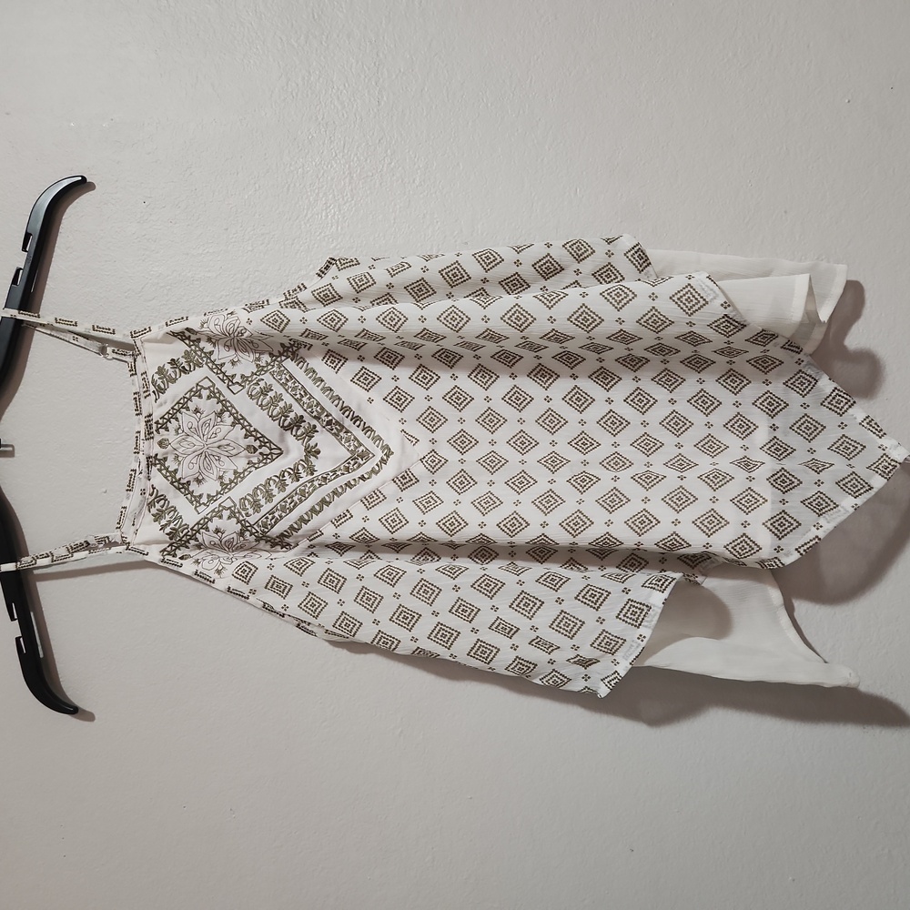 About A Girl flowy triangle tank